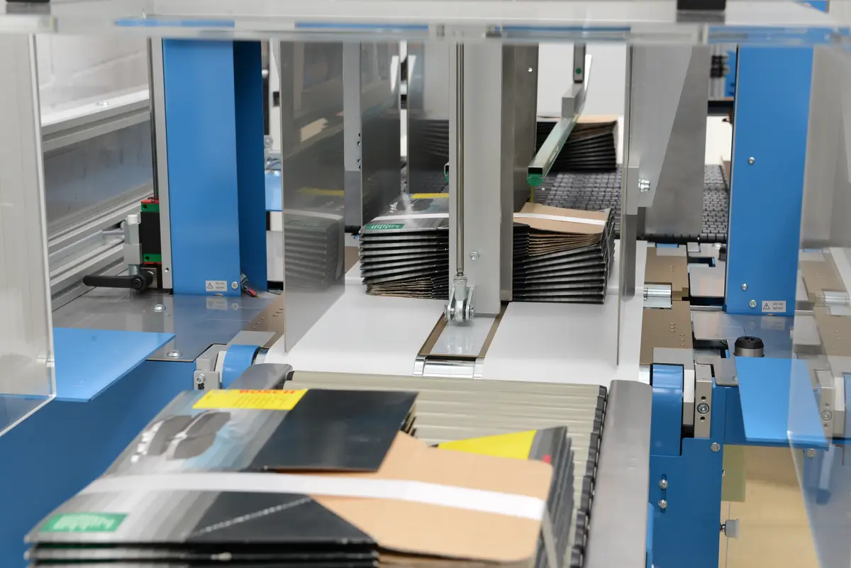 ATS US-2000 TRS-SW vollautomatische Banderoliermaschine
